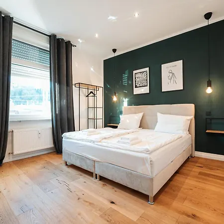 3 Nahe Hbf Für Bis Zu 11 Gäste Apartment *