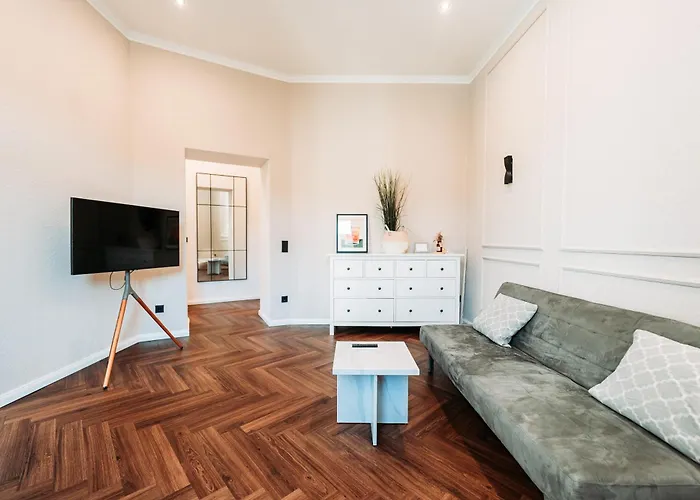 3 Nahe Hbf Fuer Bis Zu 11 Gaeste Apartamento